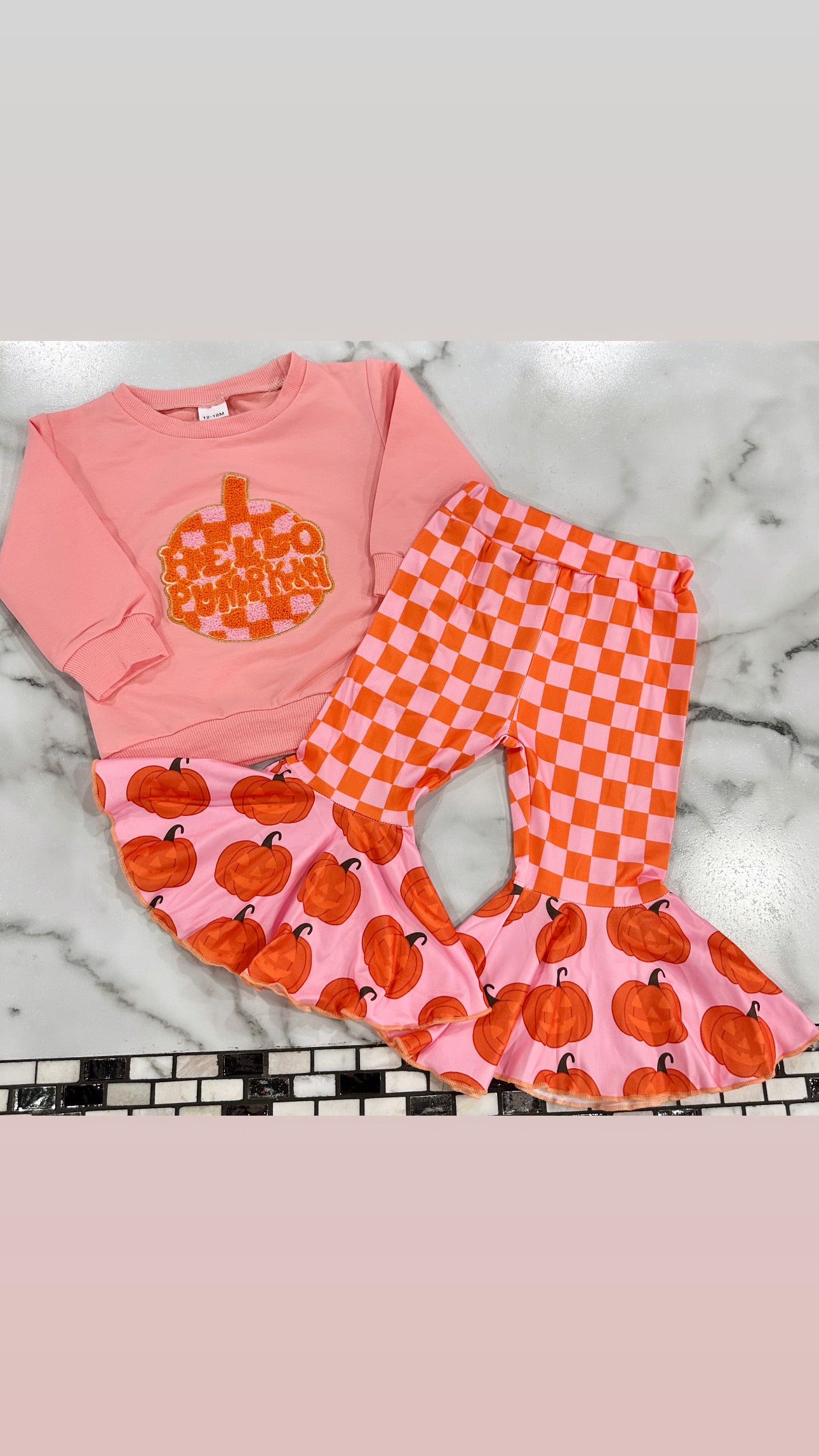 Pumpkin Checkered Bells Set