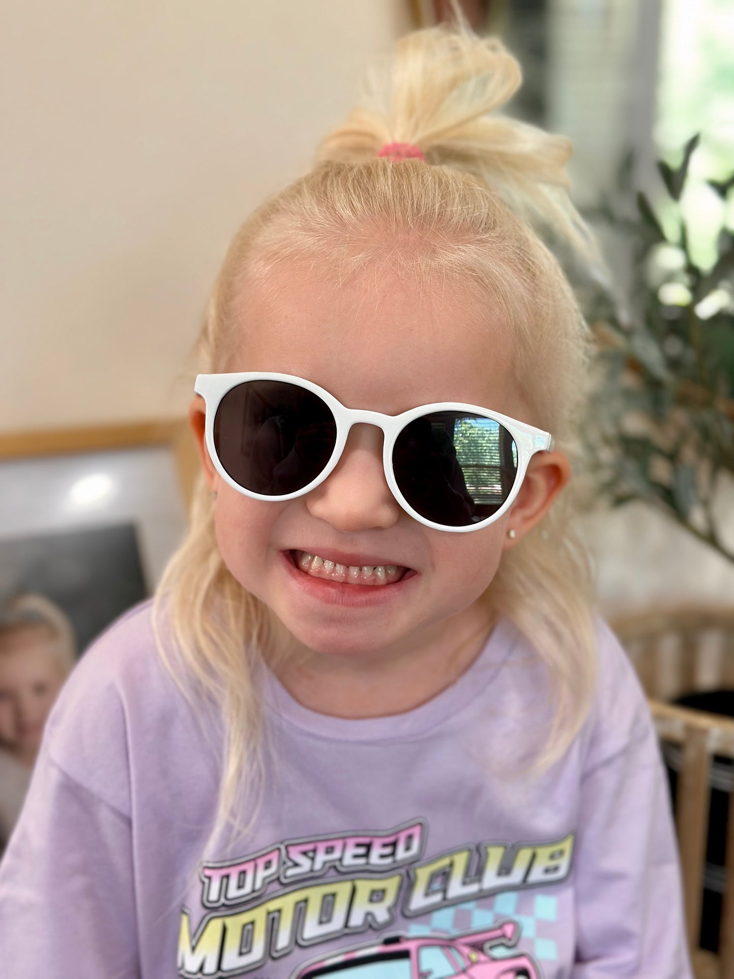 Kids Round Bold Tinted Sunglasses