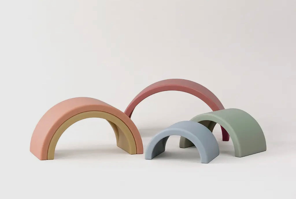 Ritzy Rainbow Stacker