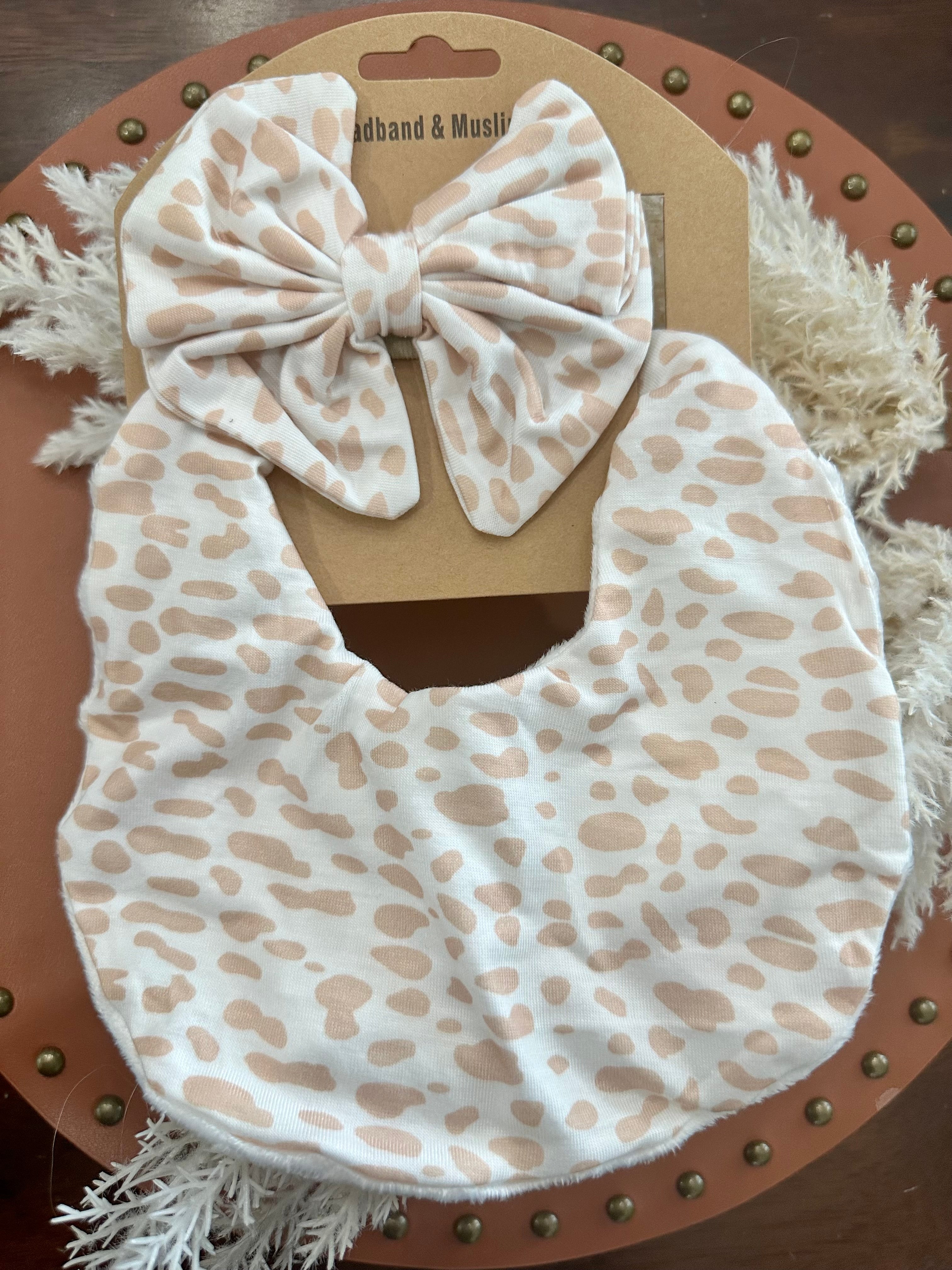 Muslin Bib+Bow Set