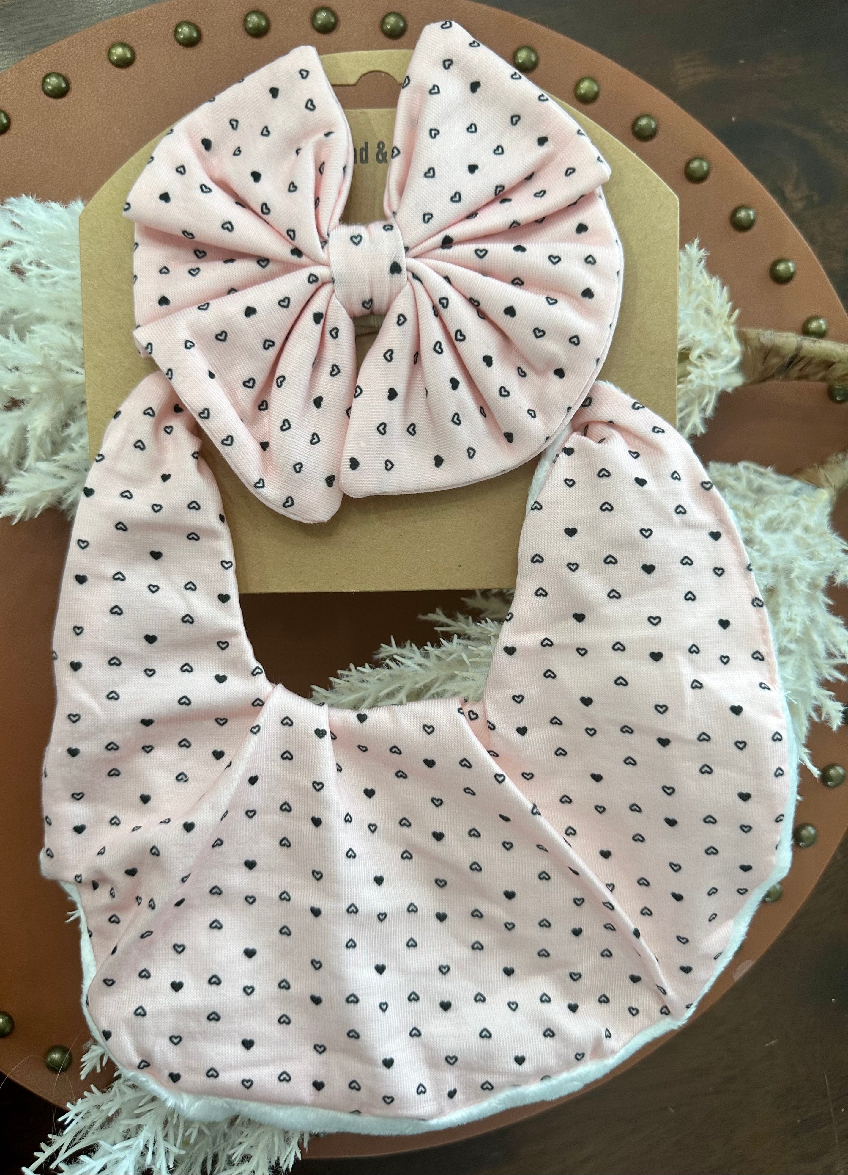 Muslin Bib+Bow Set