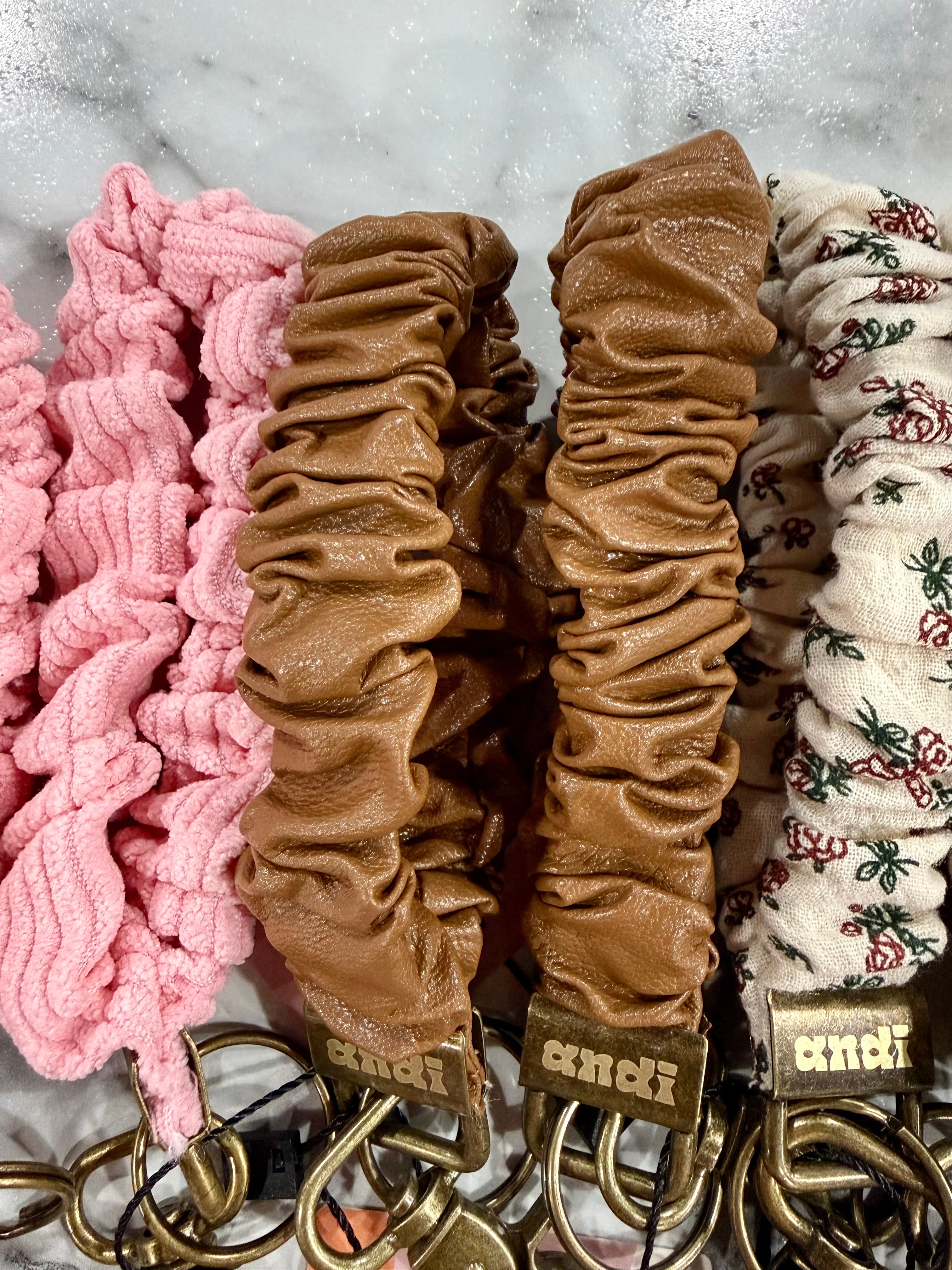 Andi Scrunchy Keychain