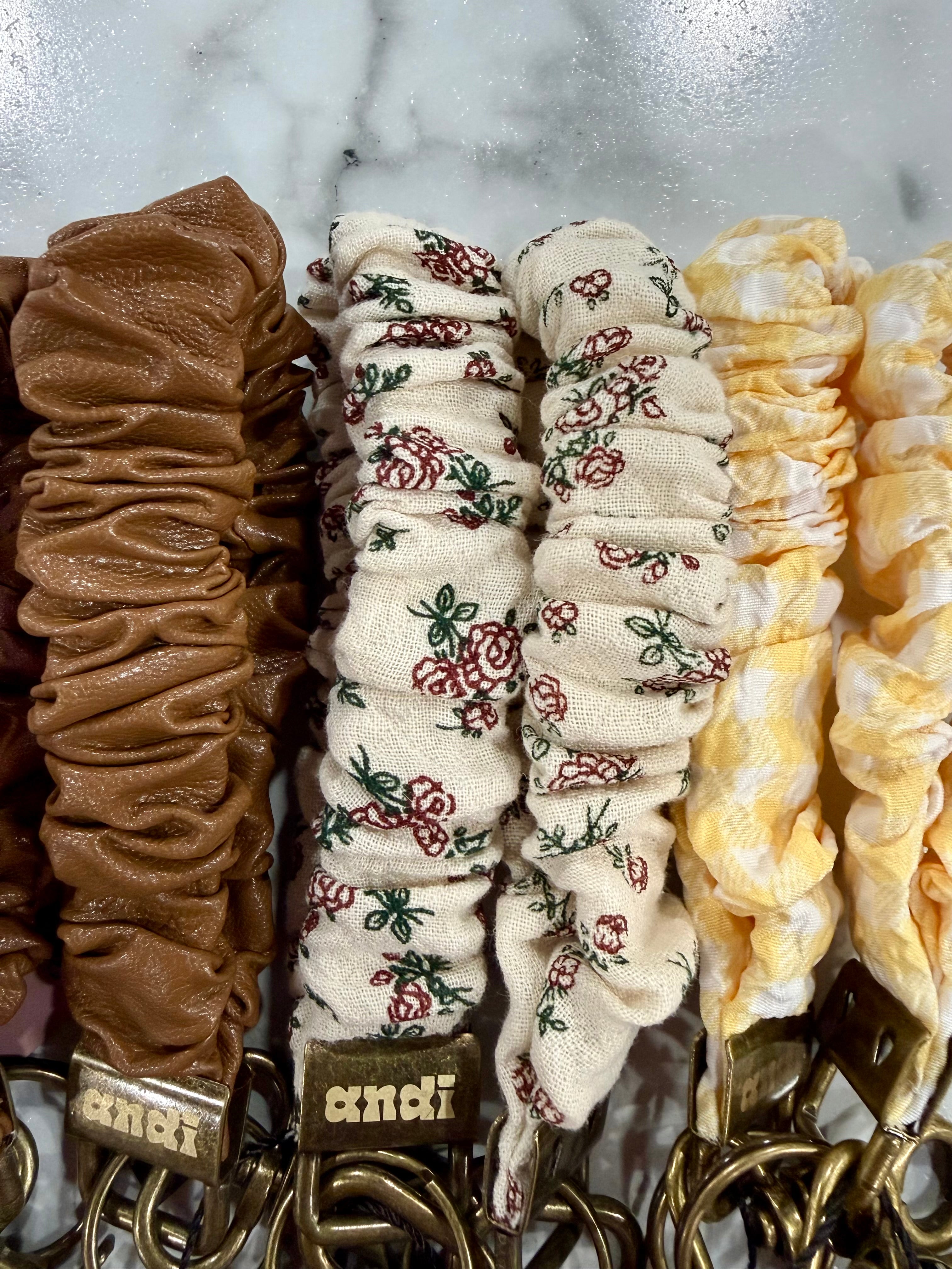 Andi Scrunchy Keychain