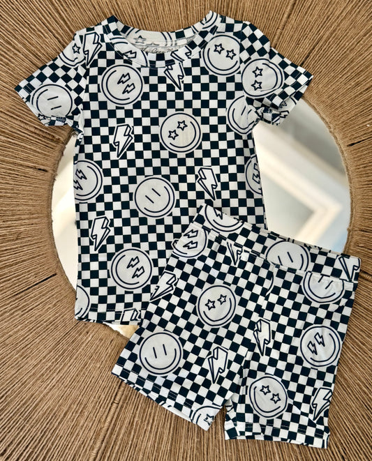 Checkered Smiley Comfort Wear Biker Set